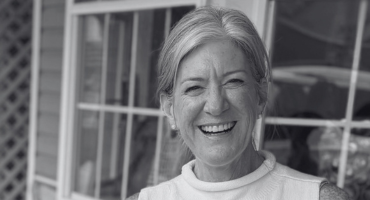 Julia Peterzen